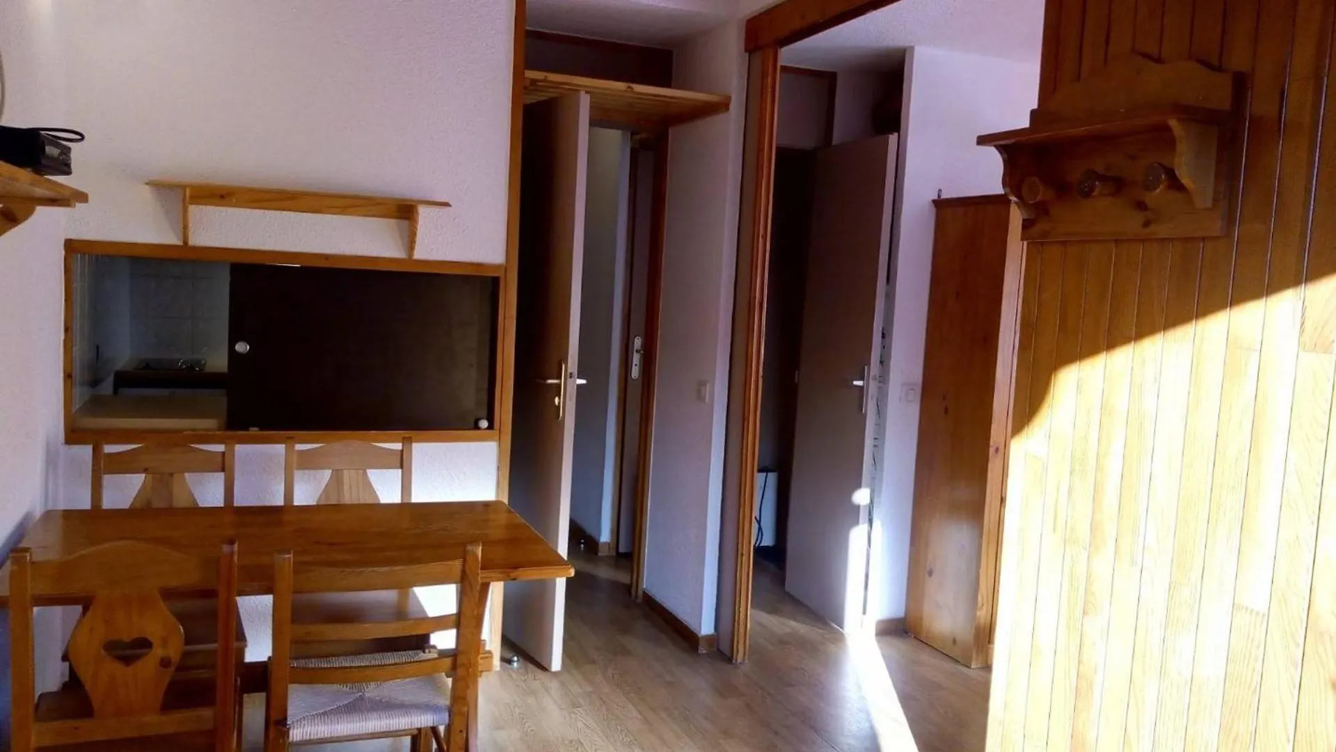 Charmant Appartement Meribel Mottaret, 5 Pers, Acces Piste, Proche Commerces - Fr-1-355-178 Apartment